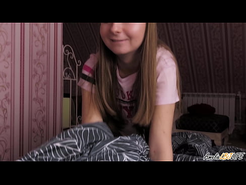 ❤️ Blondie sûget har BFF's djip en krijt cum yn 'e mûle ❌ Slutsen op fy.nomescriativos.top ❤